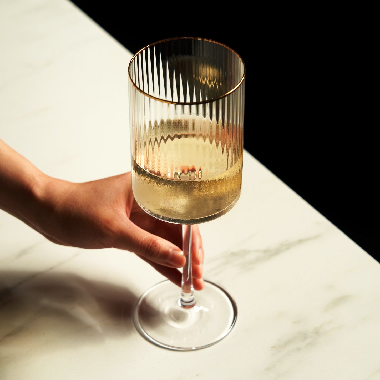 Sparkling lead-free crystal wine glass